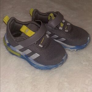 Adidas Kids Sneakers in Gray with Yellow and Blue Accents